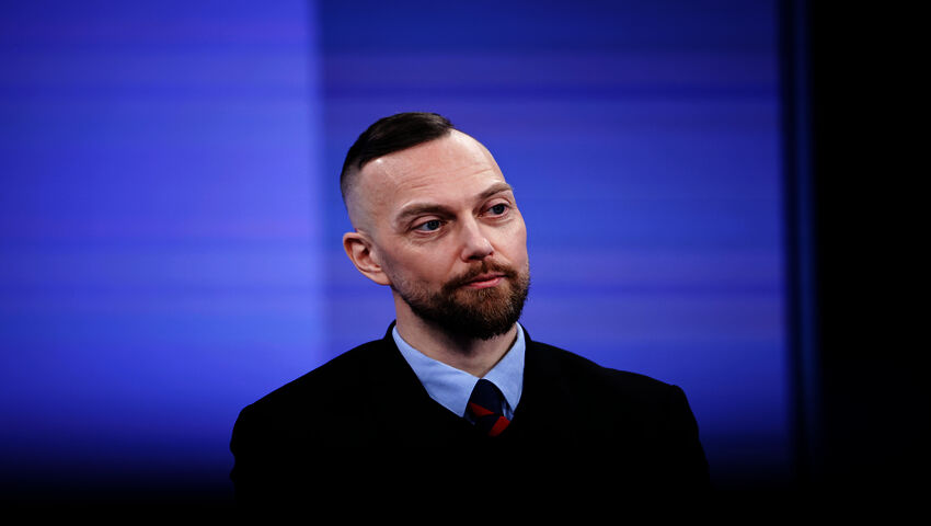 Sotatieteen dosentti Ilmari Käihkö arvioi, että Venäjä on yhä valmiimpi käyttämään potentiaalisesti väkivaltaisia keinoja Eurooppaa ja Ukrainan tukijoita vastaan