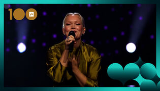 Anna Puu - Me ollaan runo (Yle 100 Show)