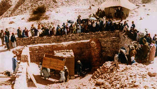 Historia: Egyptin aarteiden metsästys (7)