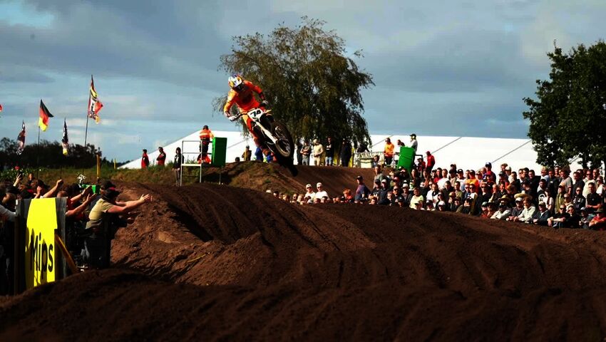 MM Motocross: Behind the Gate