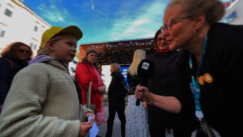 Pohjoisen uutismedian päivä veti Oulun Rotuaarin täyteen