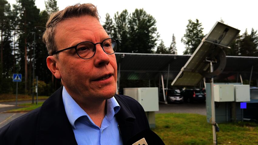 LUT-professori: Pistokeaurinkovoimalat Saksassa todella suosittuja