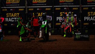 MM Motocross: Behind the Gate