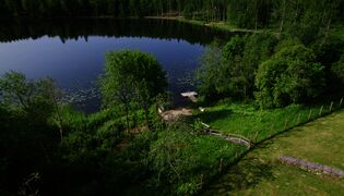 Huvila & Huussi