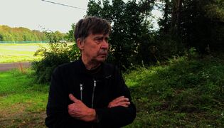 Kyläläinen kertoo ydinalueen rajoituksista