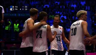 Finland tar andra setbollen