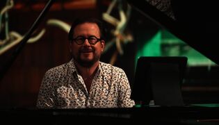 Teosesittelyssä Vivaldin musiikkia