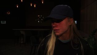Alisa Vainio kertoi musertuneena, mikä johti Berliinin maratonin keskeytykseen