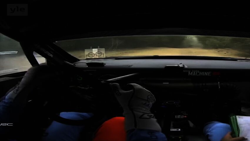Dani Sordo ajoi puuhun Sardinian MM-rallin testierikoiskokeella