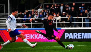 Albanialla läpiajo, veto päin Lukas Hradeckya