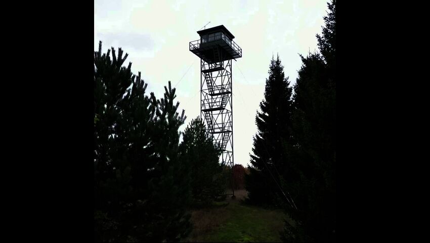 Valvontatorni - päävisu