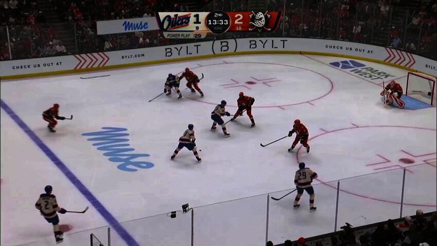  Kasperi Kapanen tekee ylivoimamaalin