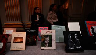 Kirjallisuuden Nobel-palkinnon saaja julkistetaan Tukholmassa