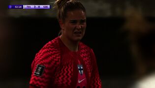 51 min: Serbien prickar ribban