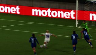 Lotta Lindström sätter 2–0