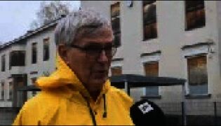 Helsingin Puistolan kansakoulu halutaan ostaa