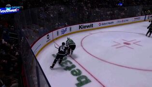 Miro Heiskanen laukoo upeasti ylähyllylle