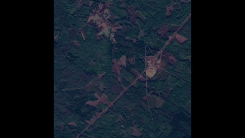 Satelliittikuvat kertovat, miten Pyhäjoella on valmistauduttu datakeskuksen rakentamiseen
