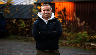 Efternamnet Estlander betyder fotboll i Ekenäs