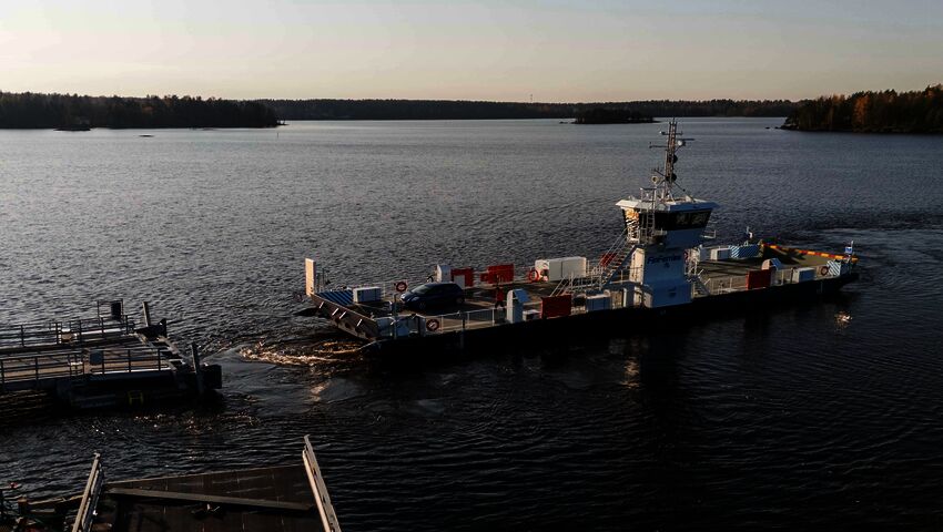 Lappeenrannassa on aloittanut liikennöinnin Järvi-Suomen ensimmäinen sähkölossi