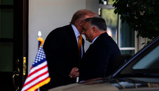 Arkistokuvaa viime marraskuulta Trumpin ja Orbánin tapaamisesta
