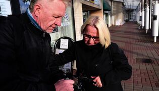 Poliisi tutkii laajaa ihmiskauppaa Kotkan akkumateriaalitehtaan työmaalla